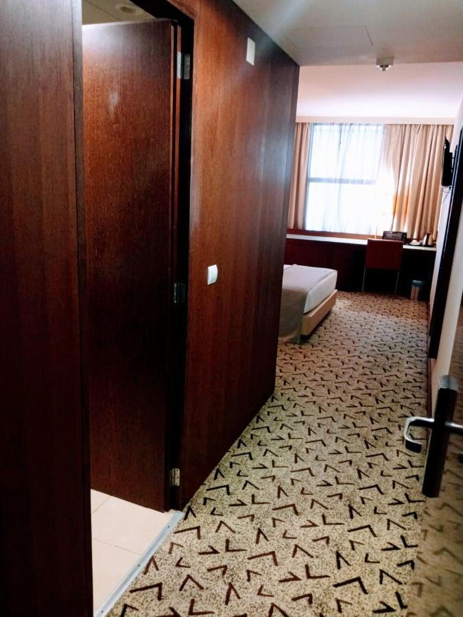Skyna Hotel Λουάντα Εξωτερικό φωτογραφία